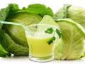 9 lợi ích sức khỏe bất ngờ của nước ép bắp cải