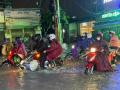 Miền Bắc trở rét, Nam Bộ có mưa to, nguy cơ lũ quét, ngập lụt nhiều nơi