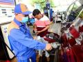 Giá xăng giảm 1.595 - 1.798 đồng mỗi lít từ 16h chiều nay