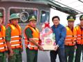 Cà Mau: Thăm chúc Tết bộ đội biên phòng và cư dân đảo Hòn Chuối