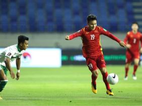 Quang Hải được lợi nhiều hơn khi ở lại Pau FC?
