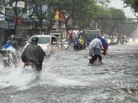 Nhiều địa phương ở Đà Nẵng cho học sinh nghỉ học tránh bão Fengshen