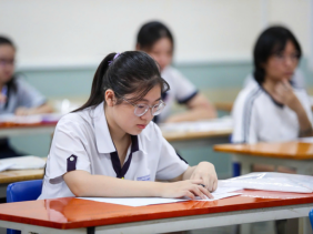 Kỳ thi tốt nghiệp THPT năm 2026: Thí sinh có được viết 2 màu mực trong bài thi?