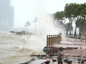 Bão Thần Gió đã tan, chỉ còn vùng áp thấp nhưng gây mưa lớn