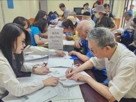 Đang hưởng lương hưu, đi làm thêm có phải đóng BHXH bắt buộc?