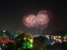 Hà Nội: 31 điểm bắn pháo hoa Tết Nguyên đán 2023 ở đâu?