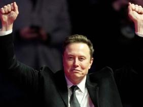 Tỷ phú Musk trở thành người đầu tiên đạt khối tài sản ròng 500 tỷ USD trên thế giới