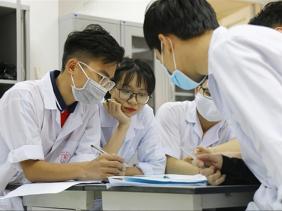 Chi phí học bác sĩ nội trú tại các trường đại học, cao nhất gần 1 tỷ đồng/năm