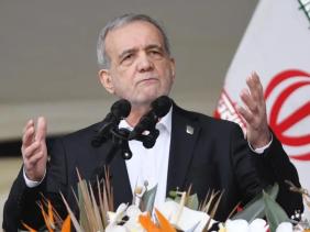 Iran cảnh báo rủi ro toàn cầu liên quan đến eo biển Hormuz