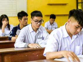 Kỳ thi tốt nghiệp THPT 2025: Dự kiến khoảng 200.000 người sẽ tham gia công tác tổ chức thi