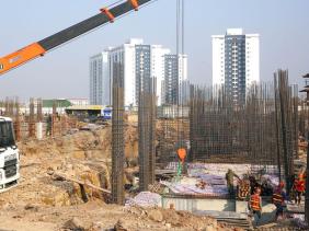 Giá thép hạ nhiệt, các dự án đầu tư vẫn khó tăng tốc