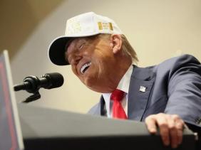 NBC News: Ông Trump có chiến thắng quan trọng đầu tiên