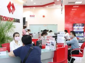 Ngân hàng tăng lãi suất không kỳ hạn chạm trần