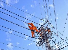 Giá điện tăng 4,5% lên trên 2.000 đồng/kWh, áp dụng ngay hôm nay