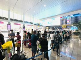 Cục Hàng không 'tuýt còi' dịch vụ thu phí check-in ưu tiên tại sân bay