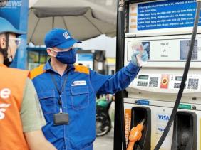 Lùi ngày điều chỉnh giá xăng dầu trong nước sang ngày 5/9