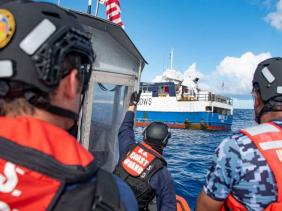 Mỹ: Máy bay hải quân gặp nạn, 1 thành viên phi hành đoàn tử vong