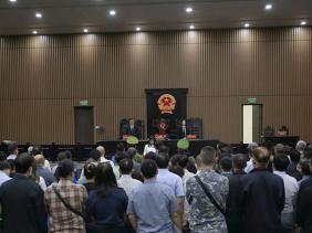 Ca sĩ Vũ Hà hầu tòa vụ đánh bạc nghìn tỉ đồng tại khách sạn Pullman