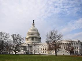 Cảnh sát Mỹ ra lệnh sơ tán Điện Capitol vì máy bay lạ