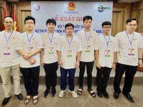 Lần đầu tiên Việt Nam có học sinh lớp 10 giành HCV Olympic Vật lý