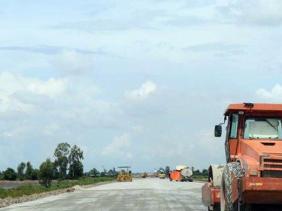 Vừa đưa vào khai thác, tuyến đường Lộ Tẻ-Rạch Sỏi đã hư hỏng