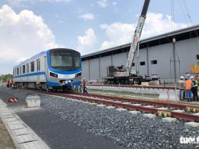 Tàu sắp chạy, Công ty Metro số 1 TP.HCM vẫn chưa có lương, chưa có tiền tạm ứng