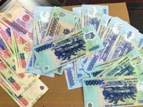 Công an thông tin nhận biết tiền giả 500.000, 200.000 đồng mới xuất hiện