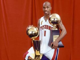 FBI triệt phá đường dây cá cược thể thao do mafia bảo kê