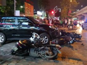 Nguyên nhân ban đầu vụ 4 ôtô tông liên hoàn loạt xe máy ở Hà Nội