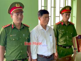 2 nguyên Chánh văn phòng HĐND ở Bình Phước bị bắt giam