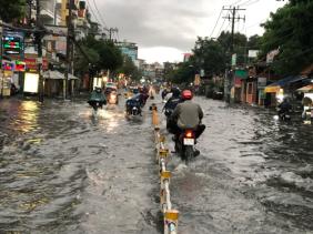 Chống ngập cần giải pháp căn cơ