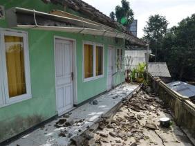 Động đất độ lớn 6,2 làm rung chuyển các đảo Java và Bali của Indonesia