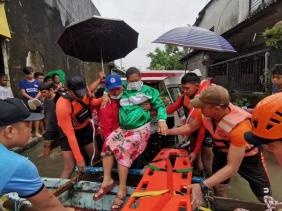Trận bão đầu tiên trong năm càn quét Philippines, 25 người chết