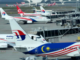 Máy bay Malaysia đột ngột hạ độ cao, phải quay đầu khẩn cấp