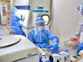 Vì sao nhiều bệnh viện công đang thiếu thuốc, hóa chất trầm trọng?