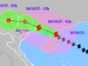 Bão Matmo bắt đầu suy yếu, đang tiến vào vịnh Bắc bộ