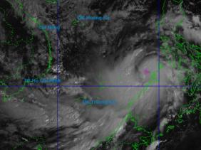 Bão Kalmaegi khi vào vùng biển miền Trung có thể vẫn giữ cường độ cấp 14, giật cấp 17