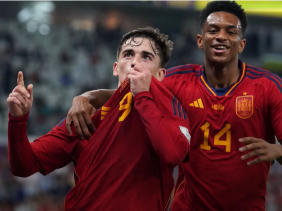 Gavi ghi danh vào lịch sử World Cup sau trận thắng 7-0 của Tây Ban Nha
