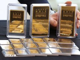 Giá vàng lập đỉnh lịch sử mới trên 3.500 USD mỗi ounce
