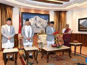 Nepal có nữ thủ tướng đầu tiên