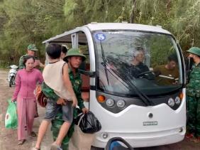 Quảng Trị đã di dời 4.139 người dân, lập 5 khu vực phòng thủ để chống bão số 5