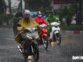 Hôm nay thời tiết các vùng trên cả nước ngày nắng gián đoạn, chiều tối mưa vừa đến mưa to, riêng Nam Bộ, Tây Nguyên có nơi mưa rất to.