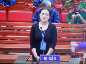 Người tình khai ông trùm xăng lậu không tặng 12 tỉ đồng mà chỉ cầm giúp