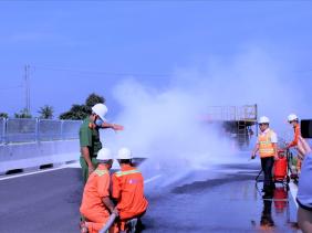 Diễn tập ứng phó tình huống cháy nổ trên cao tốc Trung Lương - Mỹ Thuận
