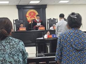 Y sỹ lừa hơn nửa tỷ đồng xin việc vào Bệnh viện 19-8 lĩnh án 8 năm tù