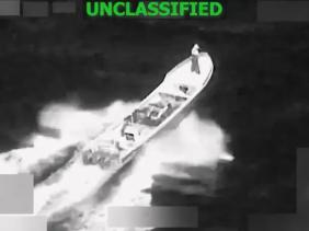 Mỹ tấn công tàu nghi chở ma túy khiến 3 người thiệt mạng ở Biển Caribe