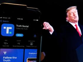 Người dùng mạng xã hội của ông Donald Trump tăng cao trước bầu cử Mỹ