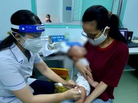 Lo ngại vaccine tiêm chủng mở rộng tại TP Hồ Chí Minh sắp hết
