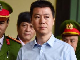 Khiển trách trung tướng công an liên việc quan tha tù trước hạn Phan Sào Nam