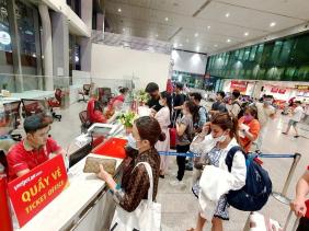 Mua vé máy bay trả góp về quê ăn Tết như thế nào?